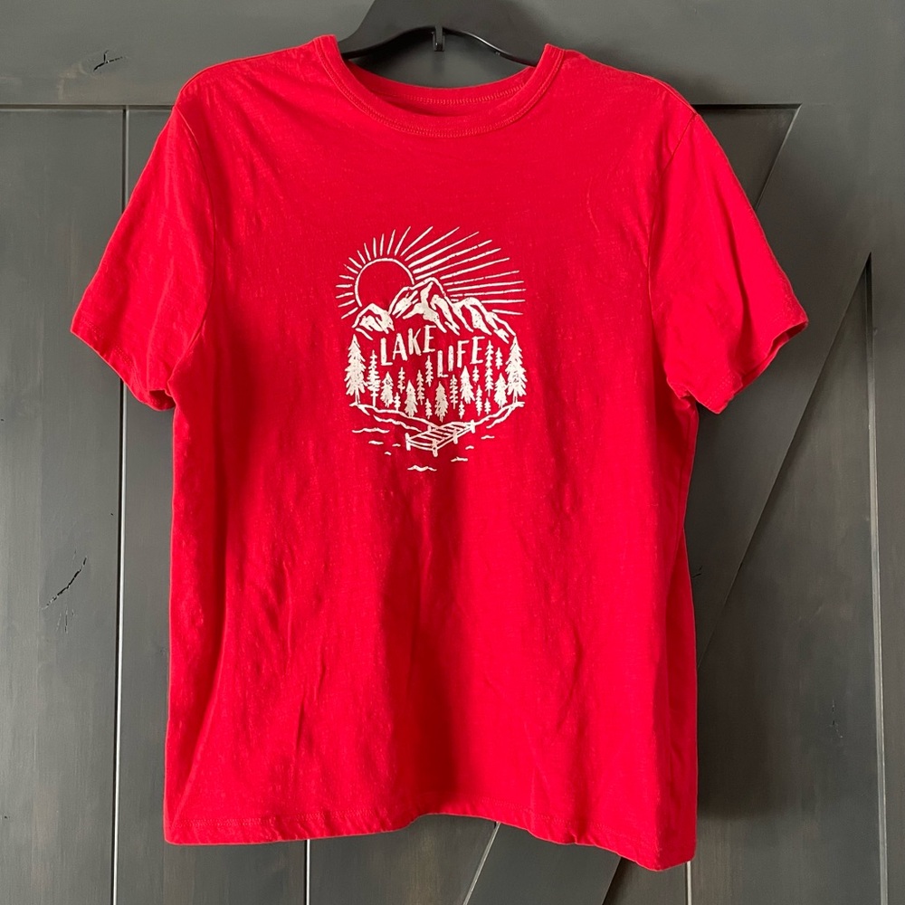 Women’s Lake Life Tee